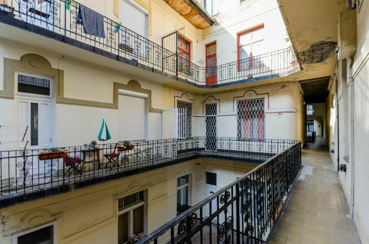 Quiet Cozy Apartment In Party Street E1 Budapest Eksteriør bilde