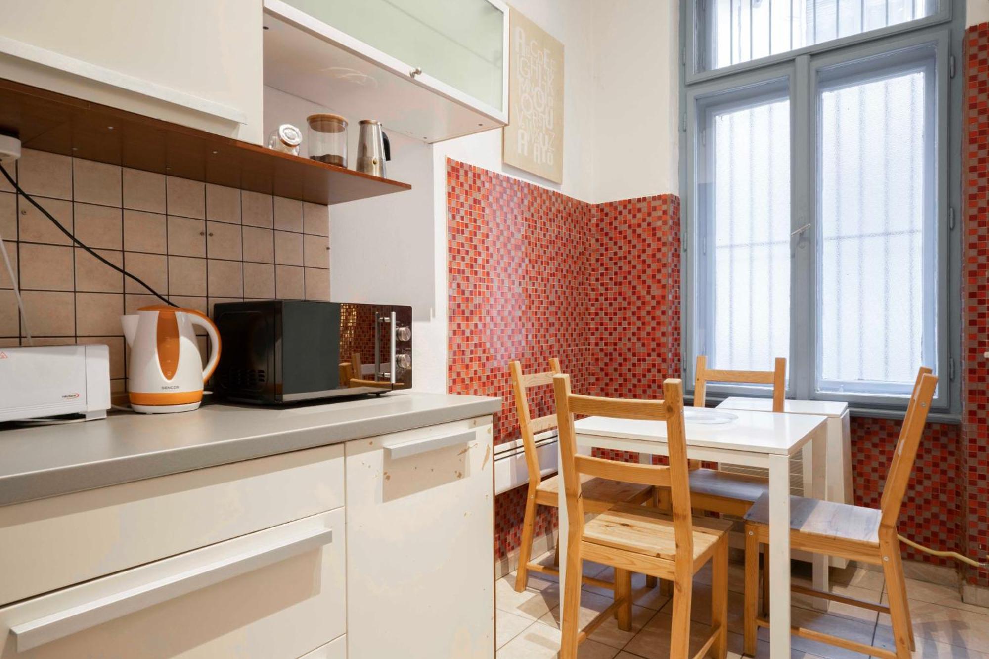 Quiet Cozy Apartment In Party Street E1 Budapest Eksteriør bilde